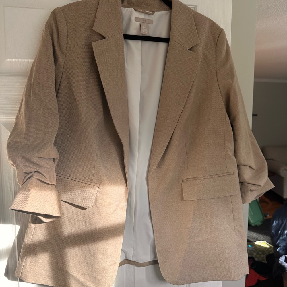 H&M Beige Blazer
